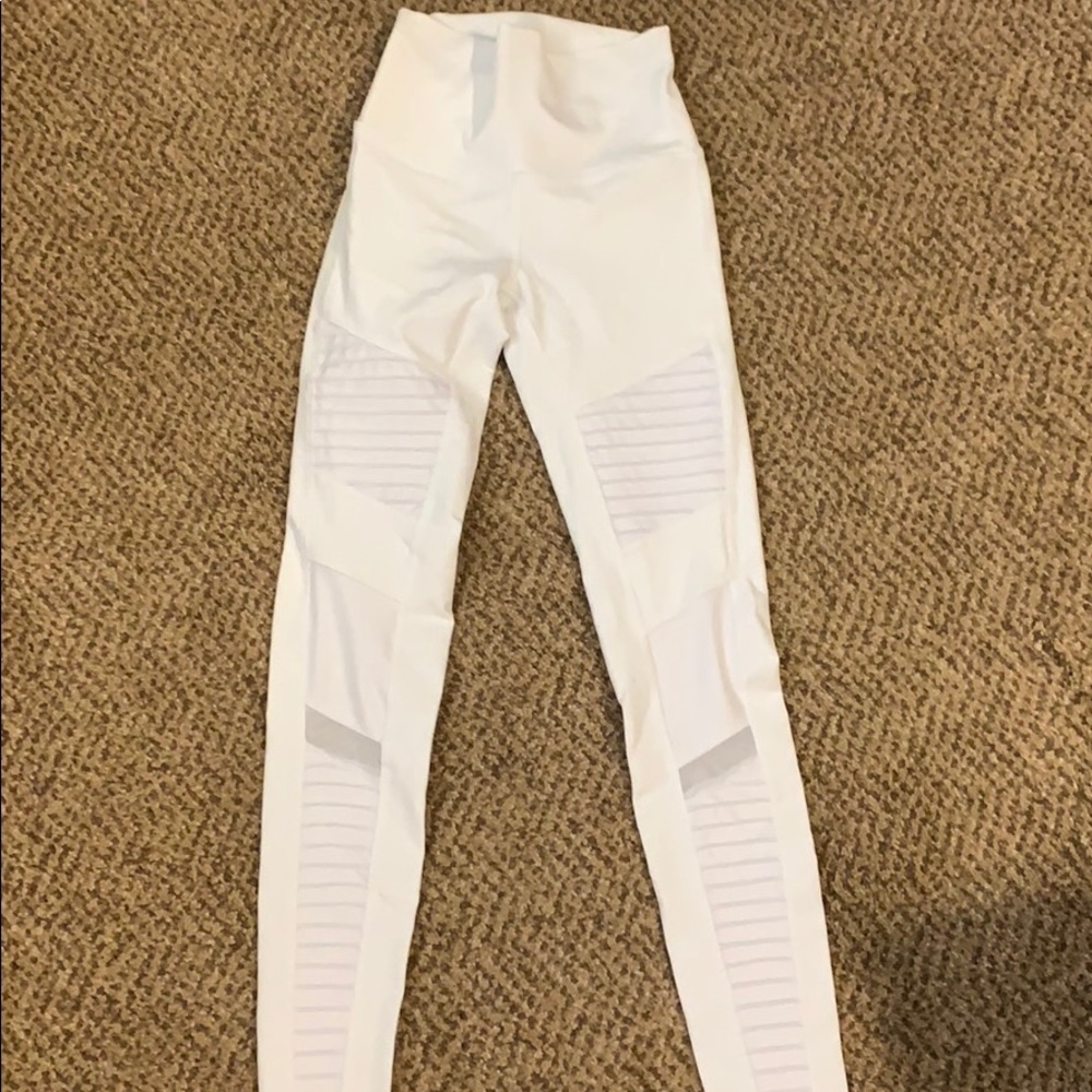 Alo yoga leggings, perfect condition!